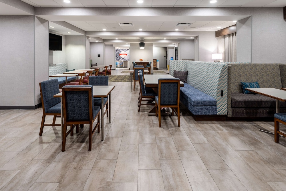 Hampton Inn Monticello - photo 2