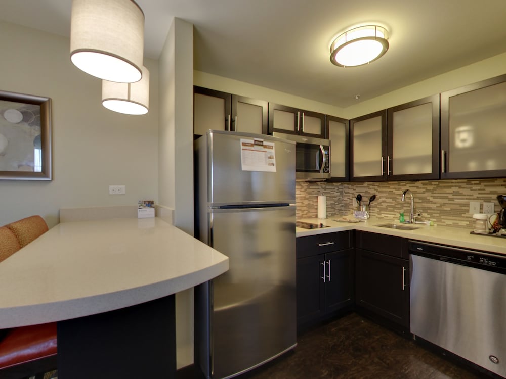 Staybridge Suites Madison Fitchburg - photo 41