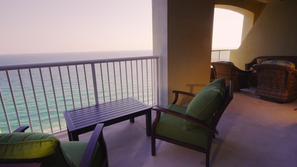 Grand Panama Beach Resort by Emerald View Resorts - photo 31
