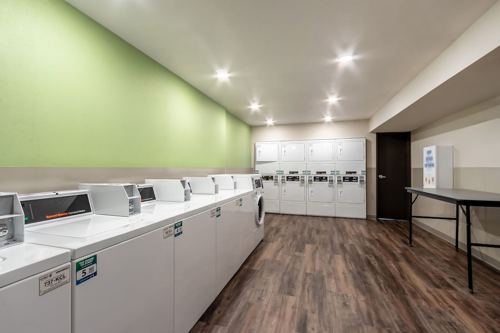 Woodspring Suites Tolleson Phoenix West - photo 28