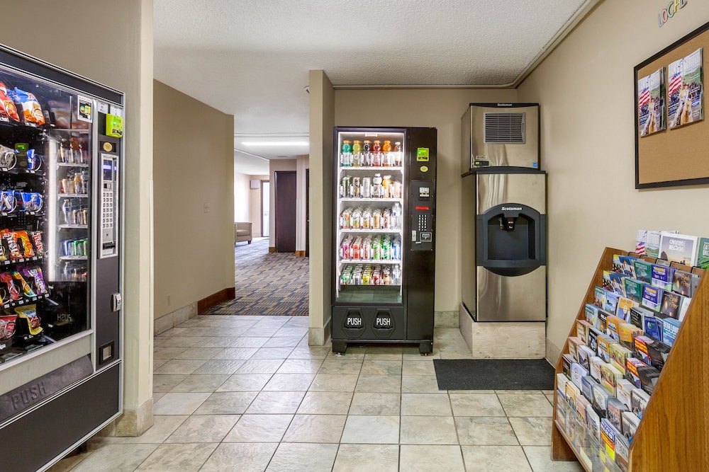 Rodeway Inn & Suites Ontario - photo 23