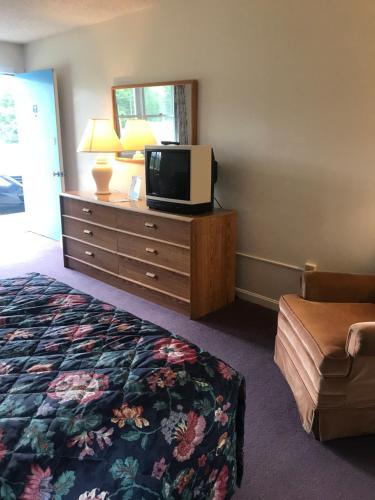 Four Seasons Motor Inn - photo 33