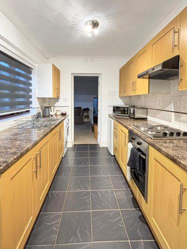 1 Bed Apartment Central location Sleeps 4 Garden Amaya Two Free Gym Access — 4-Star Luxury Hotel in Grantham, United Kingdom