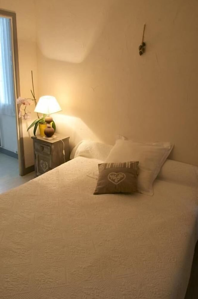 Central Hotel - carbon neutral hotel in Niort