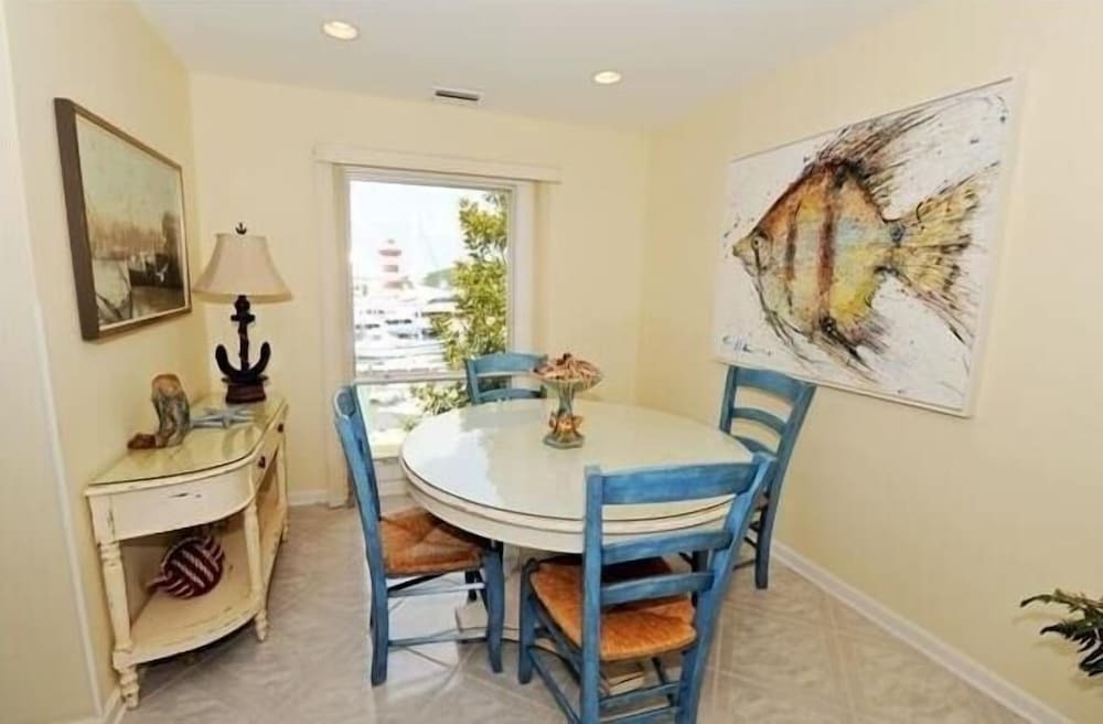 946 Cutter Court at Sea Pines Resort - photo 5