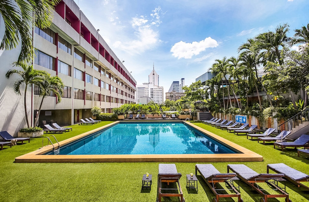 Ambassador Bangkok Hotel — 4-Star Luxury Hotel in Bangkok, Thailand