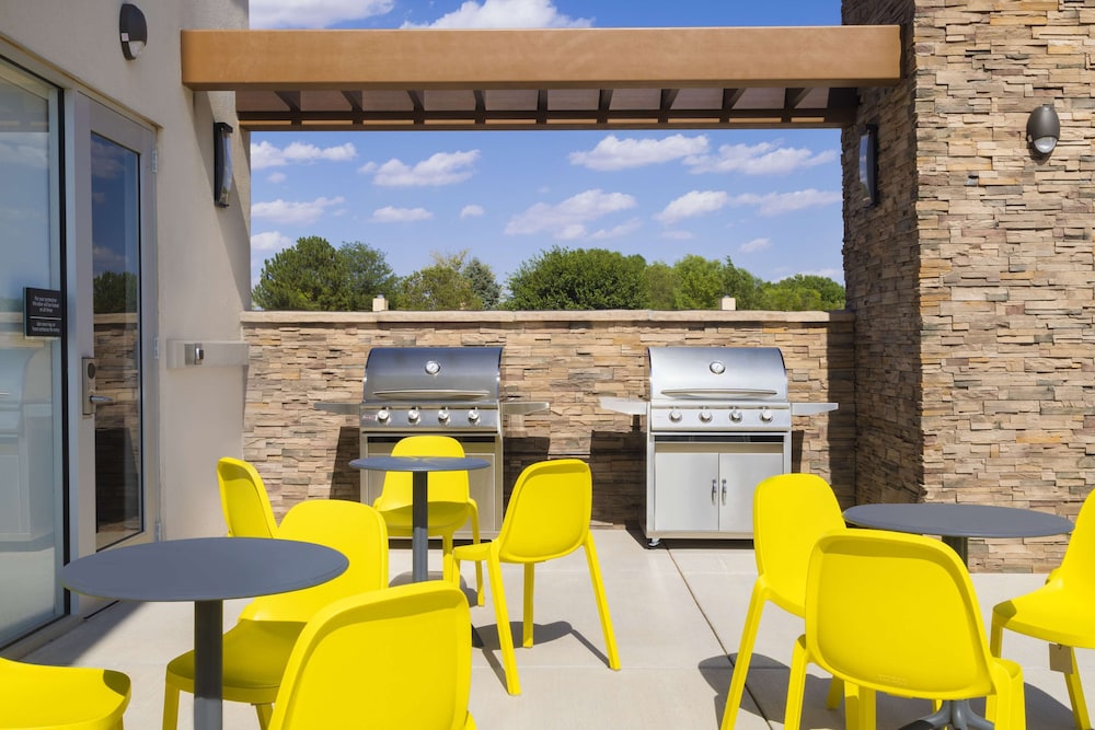 Home2 Suites By Hilton Clovis - photo 20