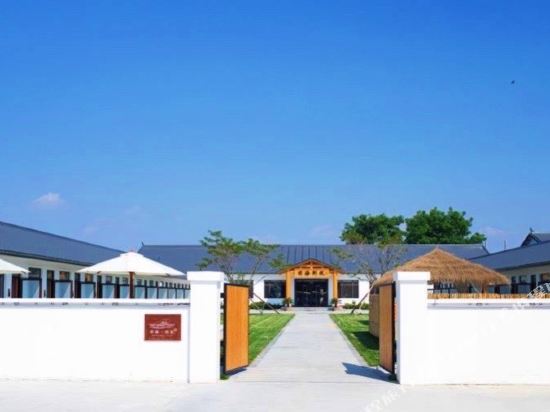 Front Sea Courtyard in Gaizhou, People's Republic of China