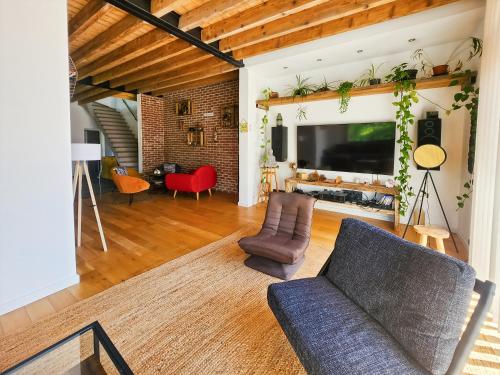 Loft Campagnard Jardin Terrasse in Saint-Augustin, France