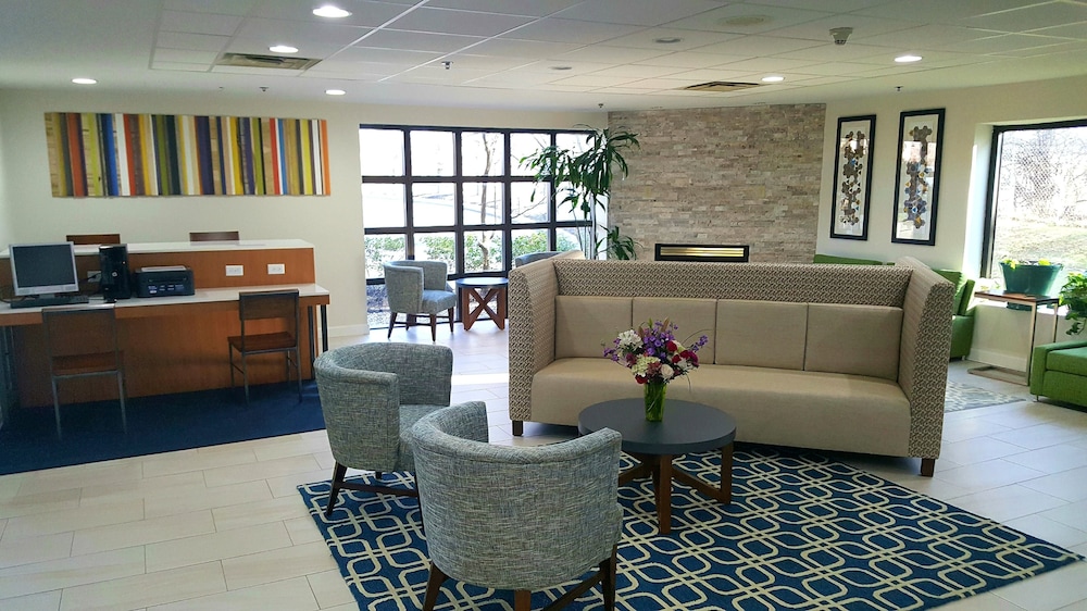 Holiday Inn Express & Suites Milford by IHG - photo 41