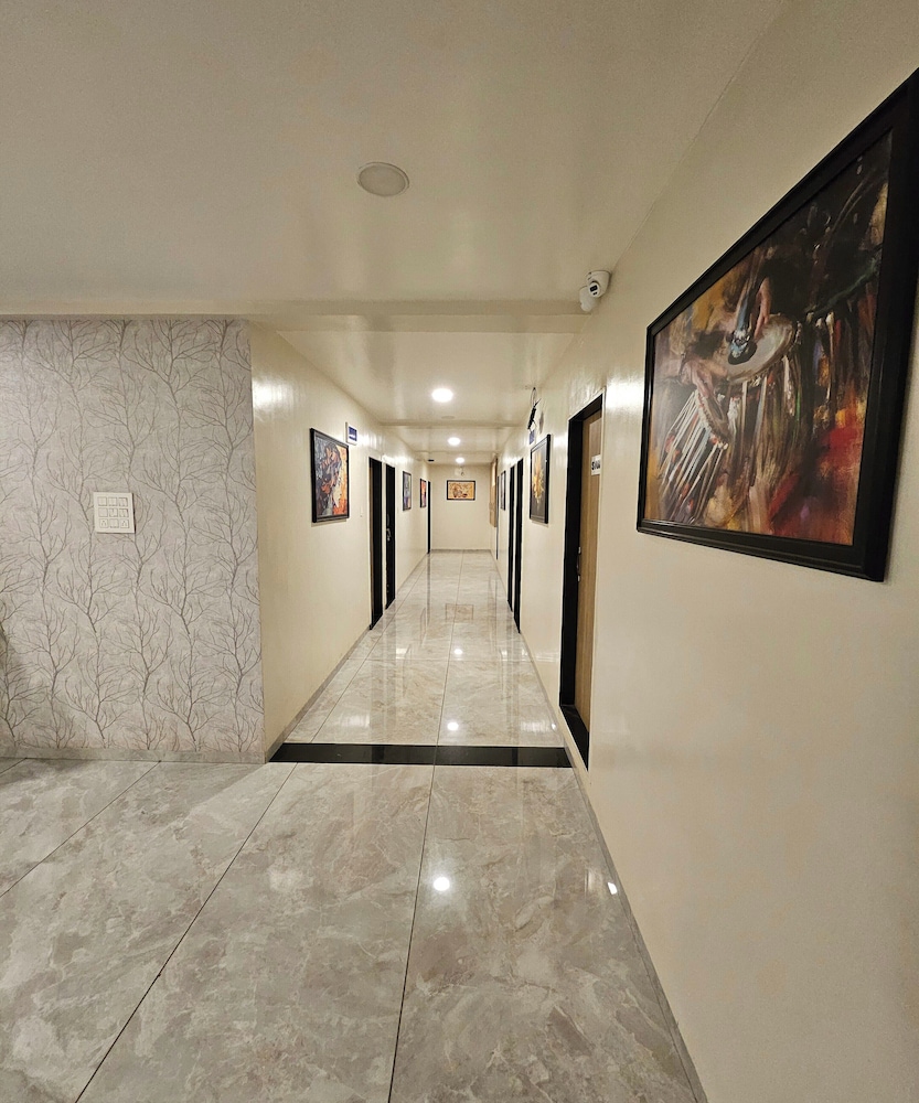 Annapurna Executive — hotel in Tuljapur