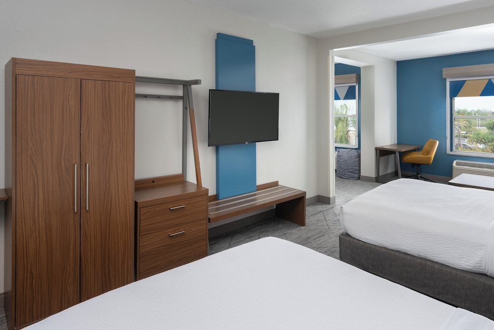 Holiday Inn Express Orlando International Airport by IHG - photo 10