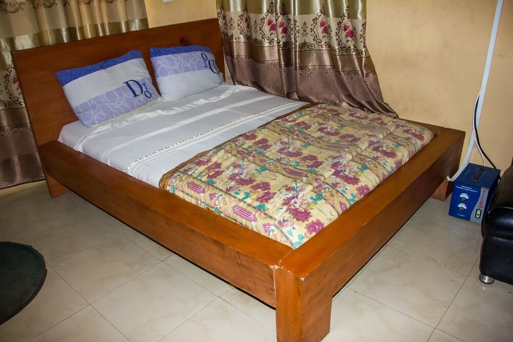 Billiard Hotel — Festac Town — photo 3