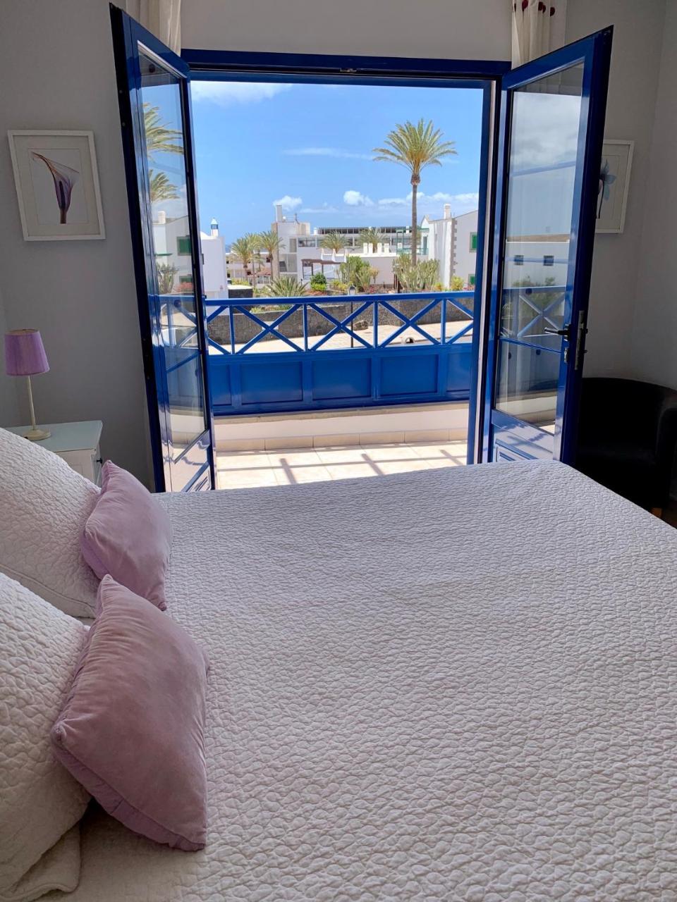 Villa Brisa del Mar — 4-Star Luxury Hotel in Playa Blanca, Spain