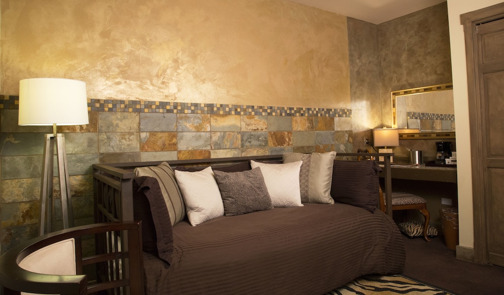 Luxx Plaza Hotel - photo 16