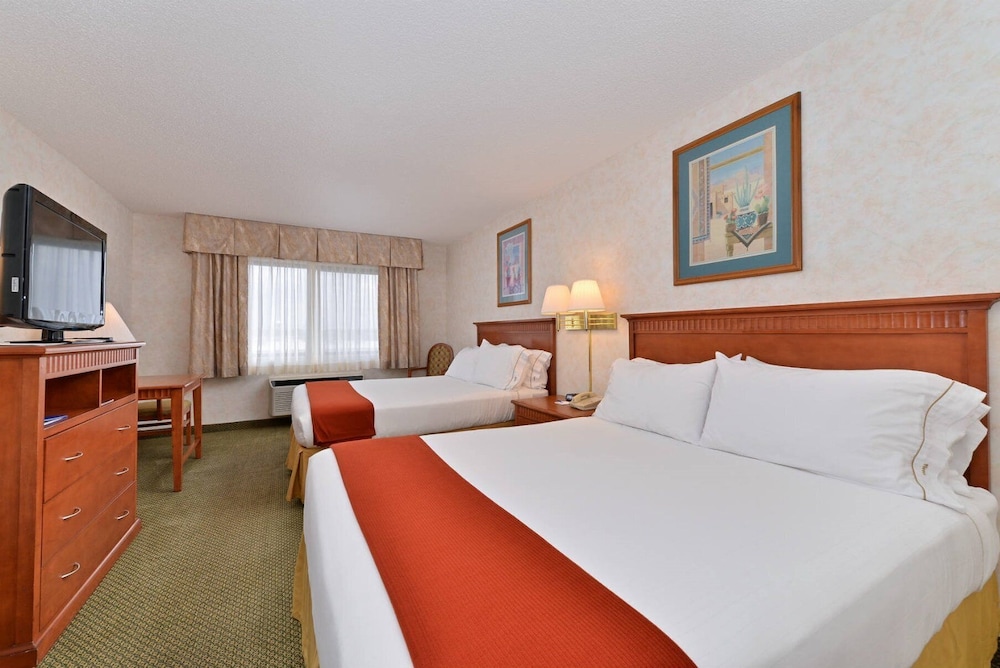 Vagabond Inn Executive Green Valley - photo 17