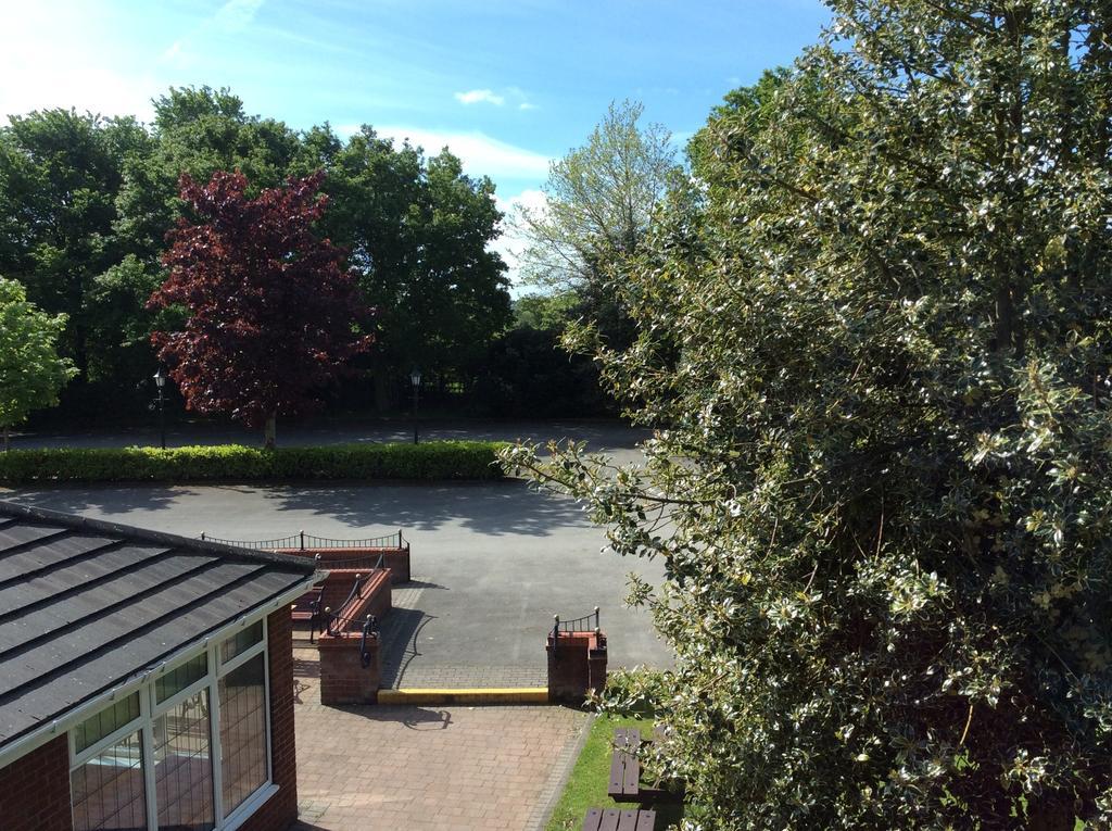 Briars Hall Hotel — Burscough — photo 3
