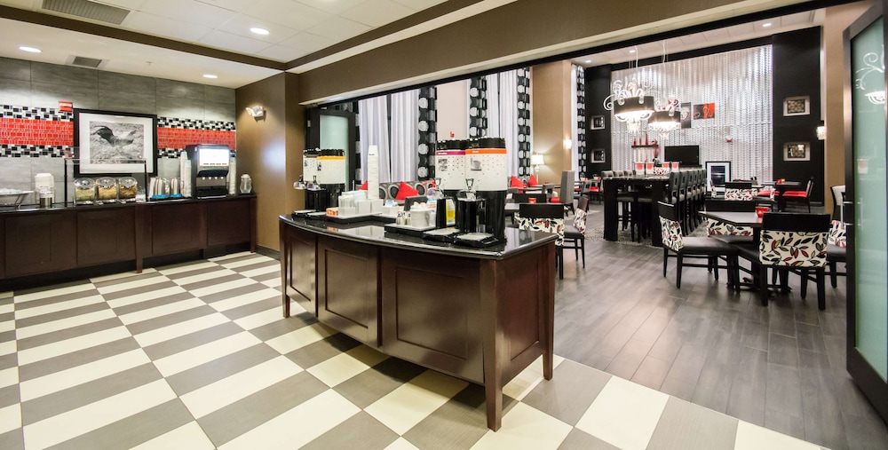 Hampton Inn & Suites Orlando John Young Pkwy S. Park - photo 15