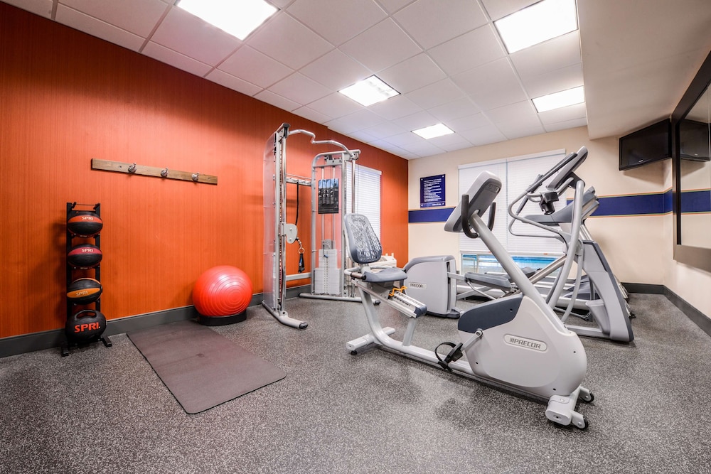 Hampton Inn & Suites Plymouth - photo 43