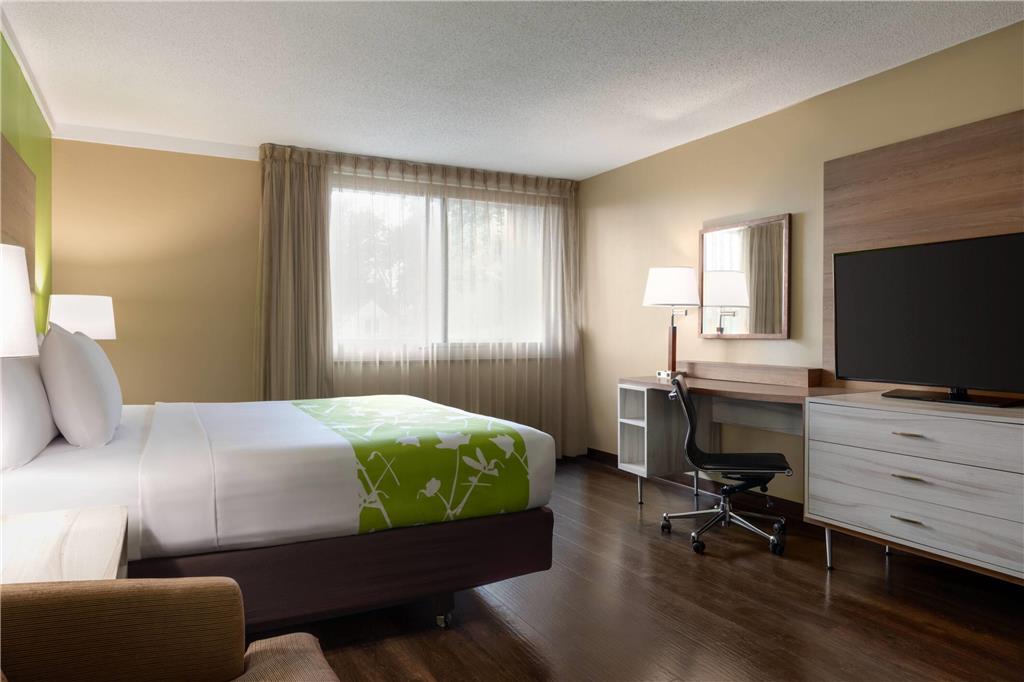 Wyndham Garden Washington DC Area - photo 11
