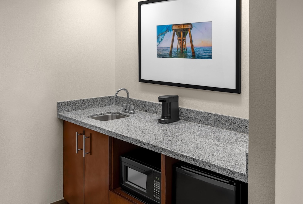 Hampton Inn & Suites Coconut Creek - photo 47