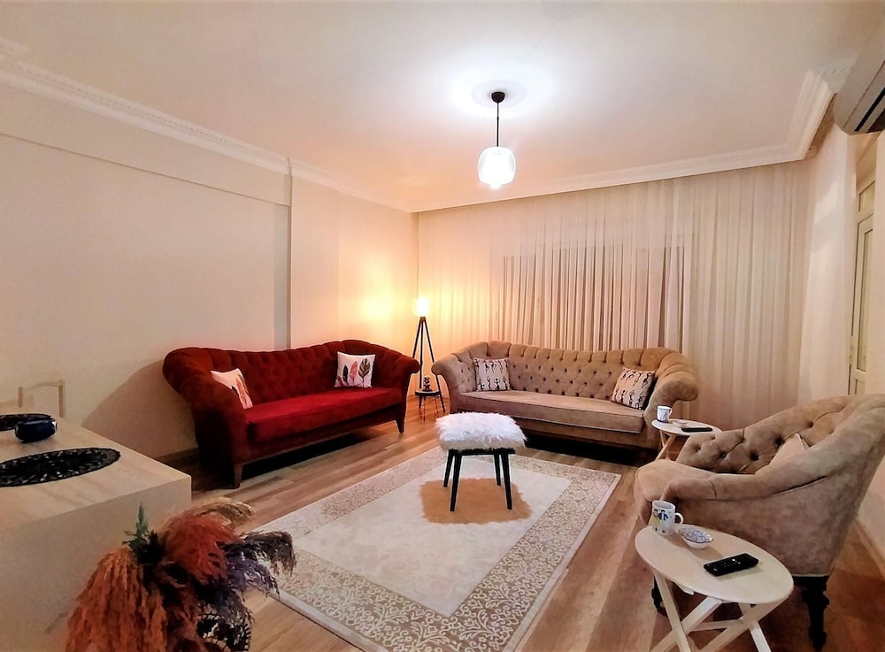 Spacious and Cozy Apartment in Muratpasa Antalya — 4-Star Luxury Hotel in Antalya, Turkey