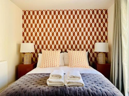 uSnooz I Free parking 5 bedrooms quiet location in Bradford, United Kingdom