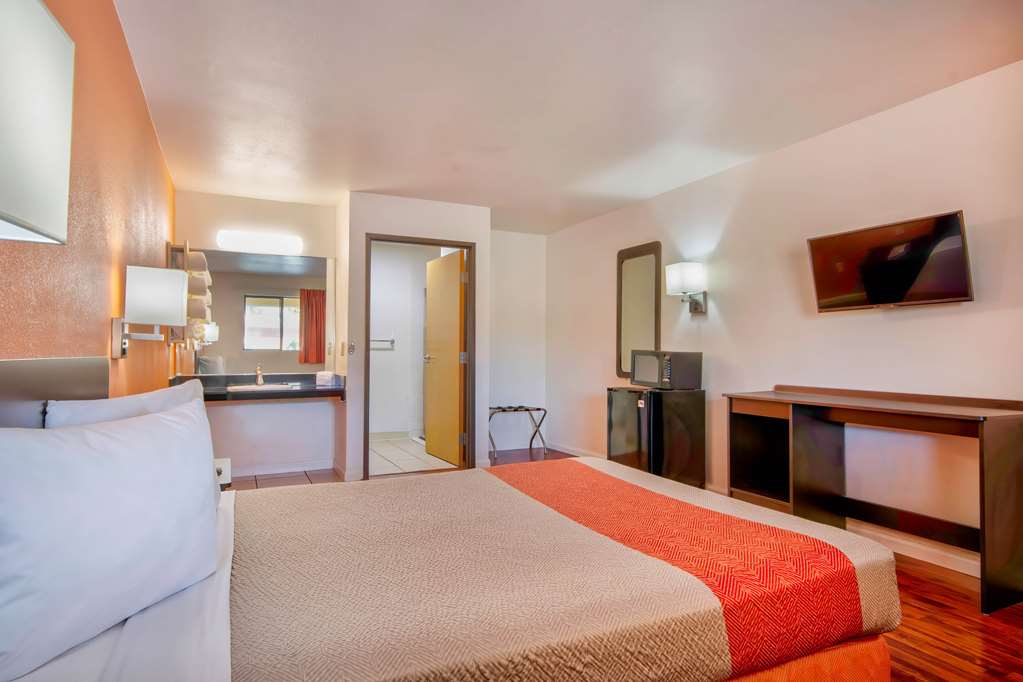 Motel 6 Santa Nella CA Los Banos - photo 15