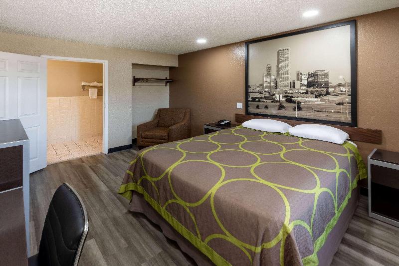 Super 8 By Wyndham Tulsa Arpt St Fairgrounds - photo 24