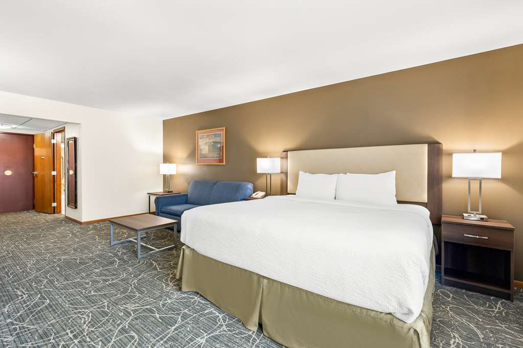 Best Western West Towne Suites - photo 20