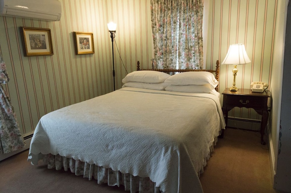 The Washington Irving Inn - photo 15