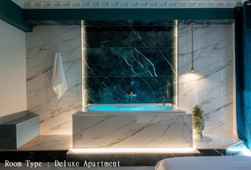Noho Acropolis Suites X Elise Olivia — 4-Star Luxury Hotel in Athens, Greece