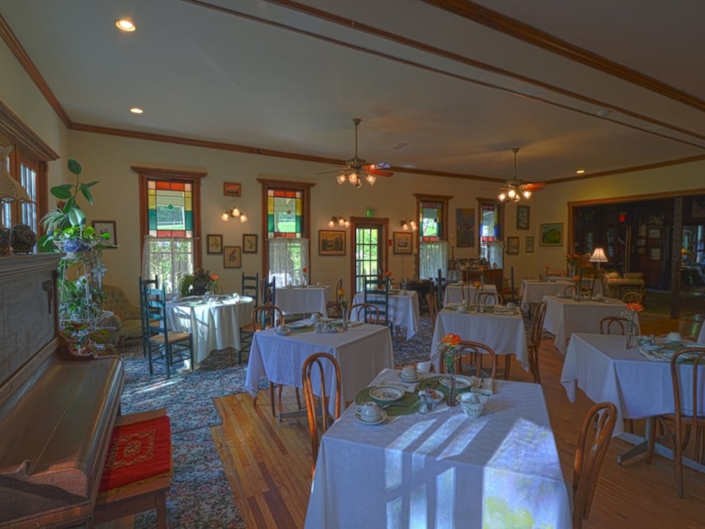 The Washington Irving Inn - photo 24