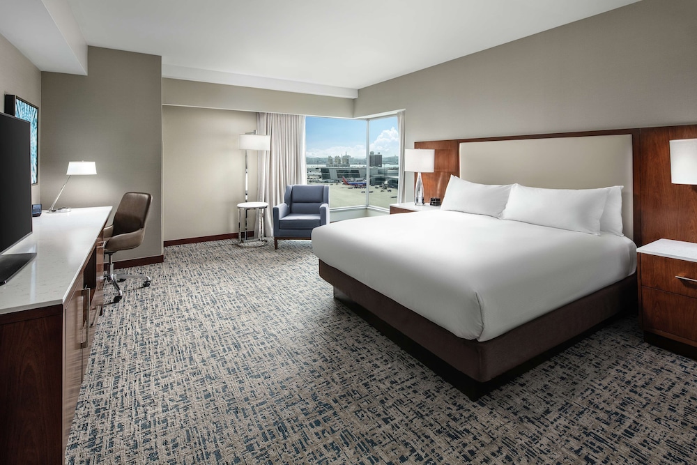 Hilton Boston Logan Airport - photo 14