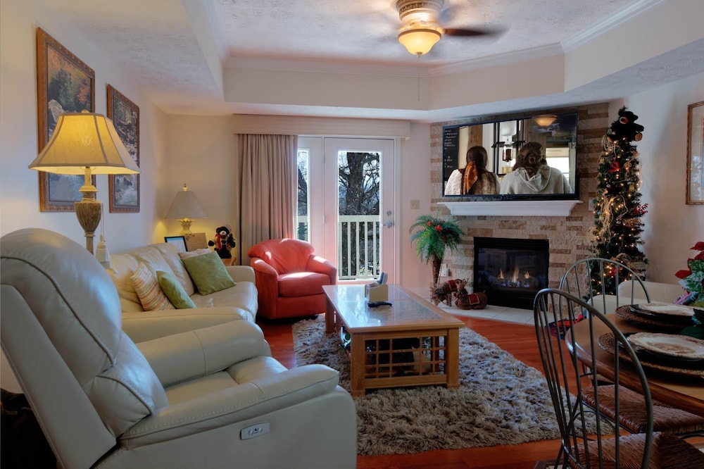 1501 Golf View Towers Southern Comfort - photo 26