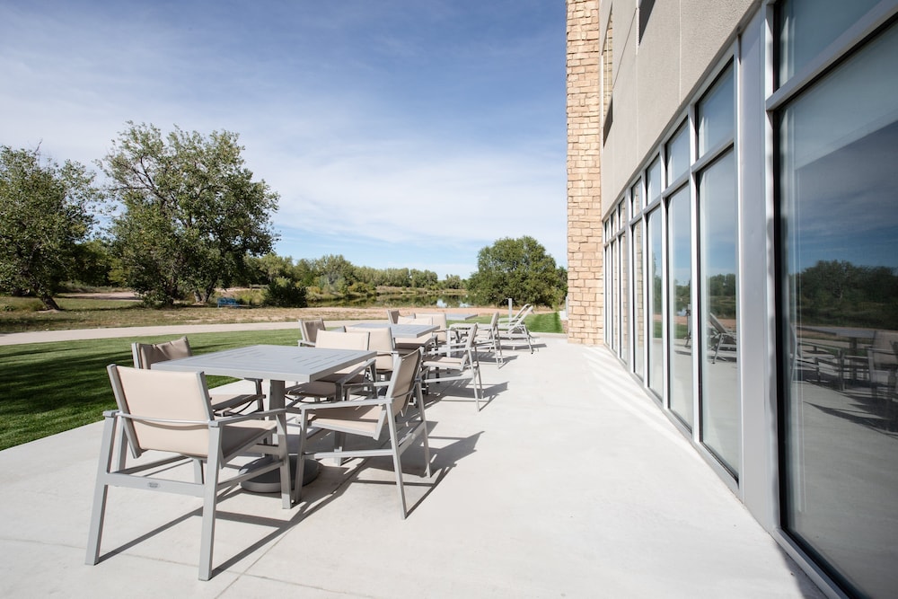 Holiday Inn Express & Suites Sterling by IHG - photo 16