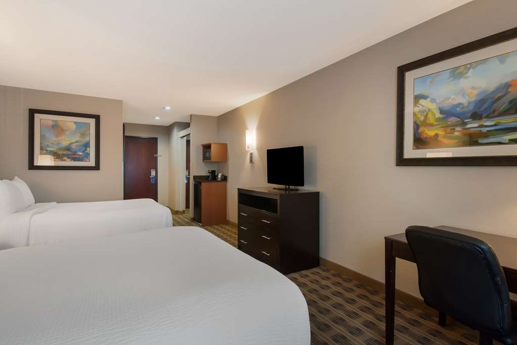 Best Western University Inn & Suites - photo 24