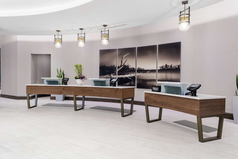 Embassy Suites by Hilton Grand Rapids Downtown MI - photo 5