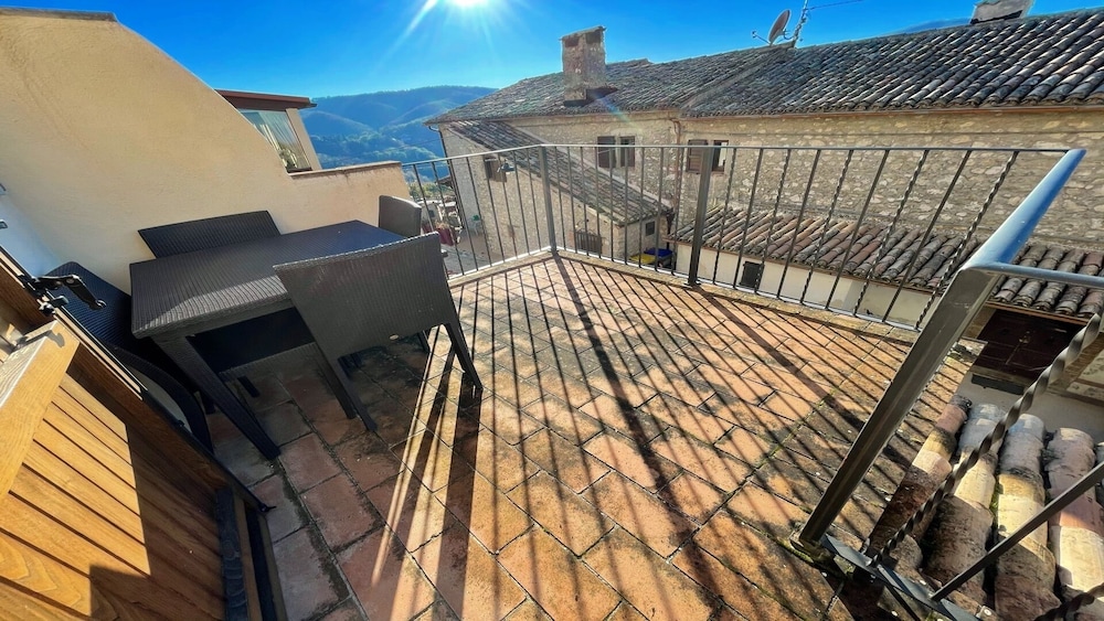 02 Spoleto Splash Amazing Private Pool and Grounds Spoleto in Spoleto, Italy