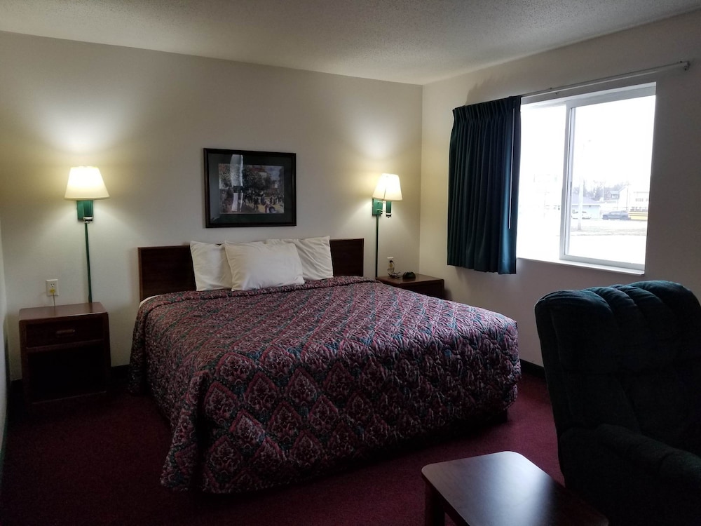 Bilmar Inn & Suites Dell Rapids Near Sioux Falls - photo 21