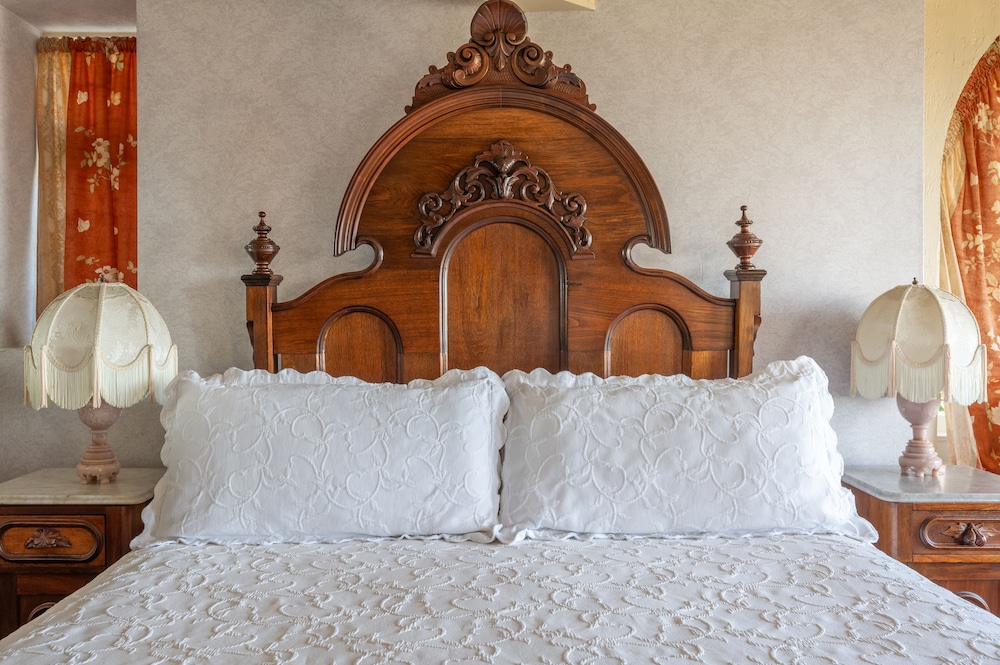 Martine Inn - photo 29