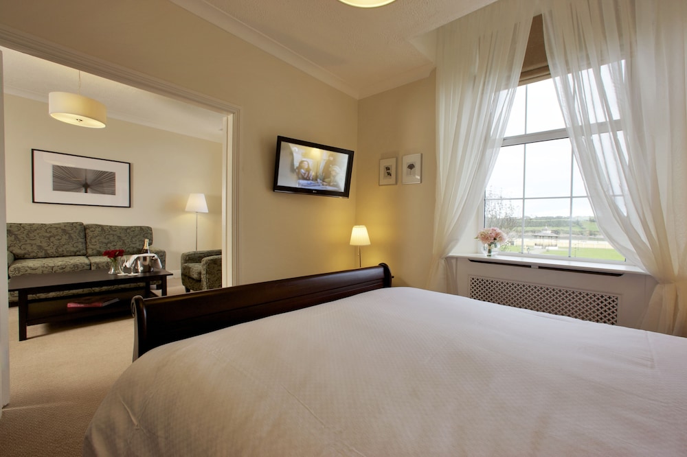 Walter Raleigh Hotel