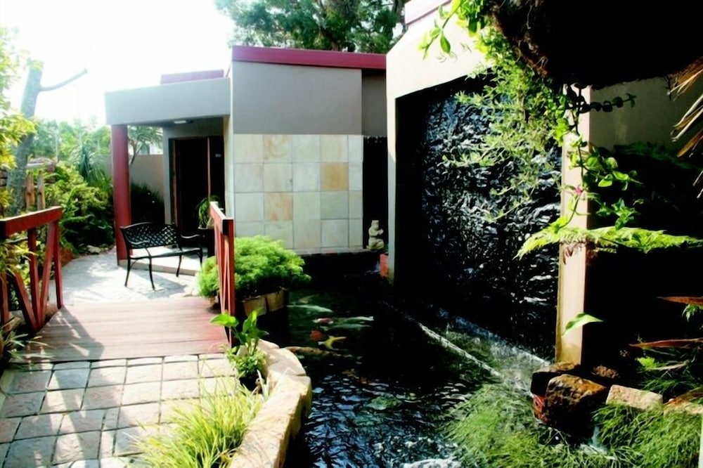á La Martha s Air Port Guest House — 4-Star Luxury Hotel in Port Elizabeth, South Africa