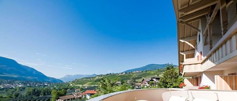 Hotel Weger in Tirolo, Italy