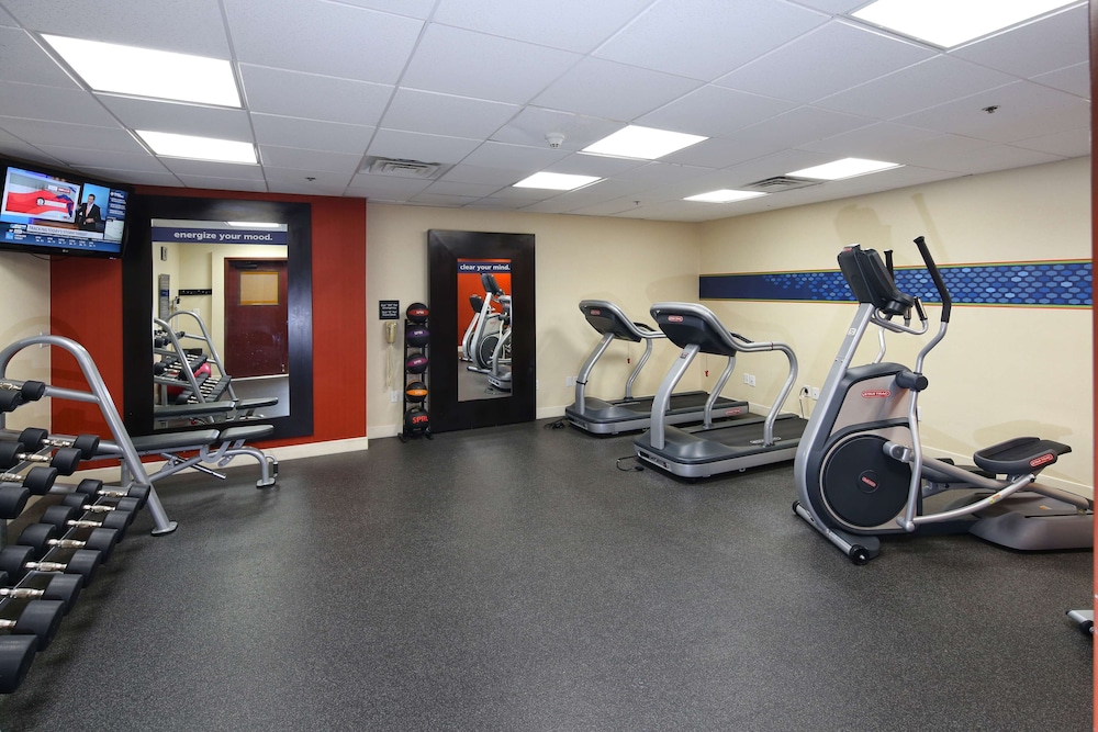 Hampton Inn & Suites Tucson Mall - photo 24