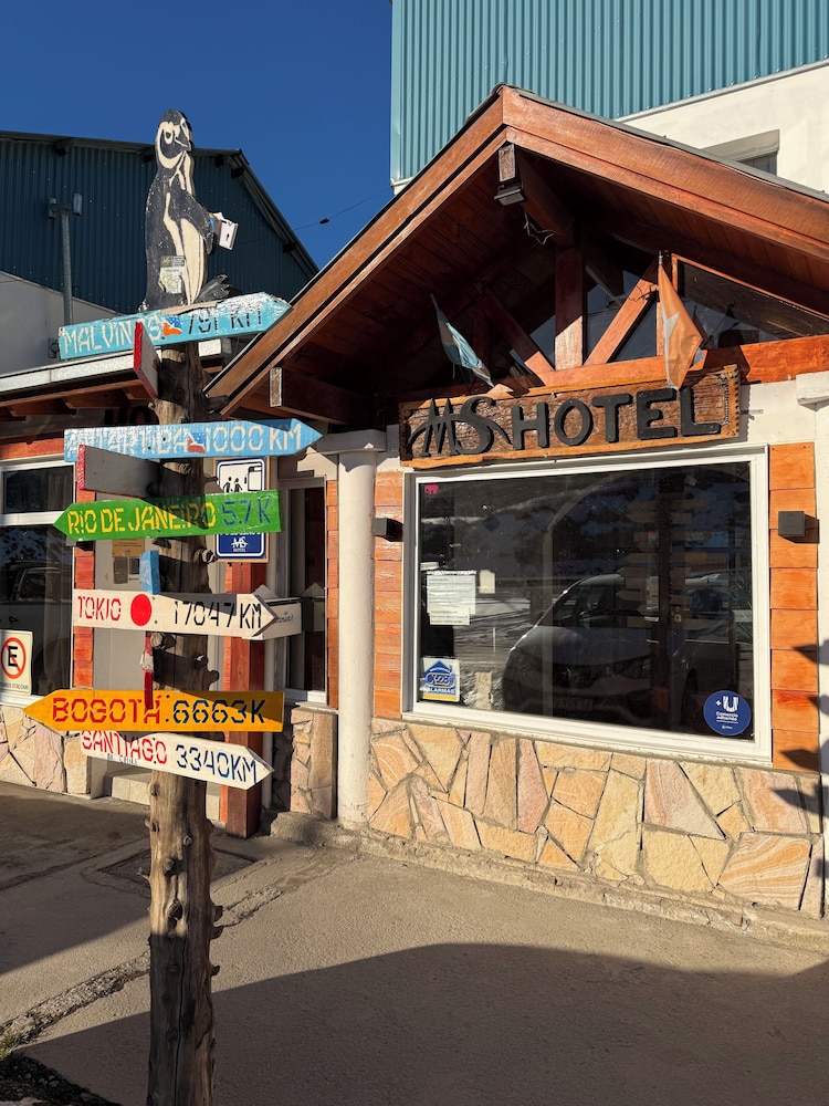 MS Hotel Campos 26 in Ushuaia, Argentina
