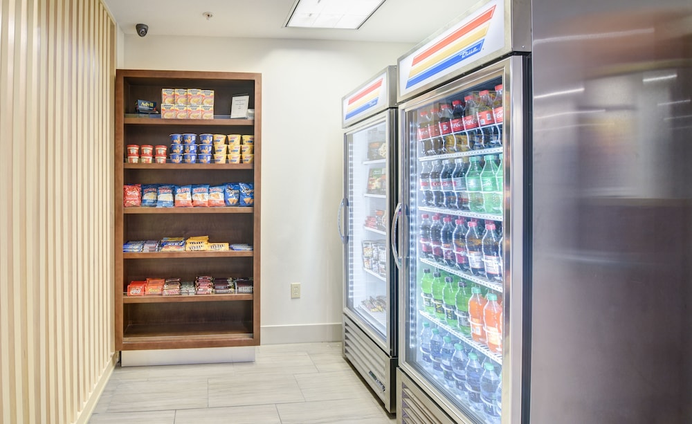 Holiday Inn Express & Suites Foley by IHG - photo 59