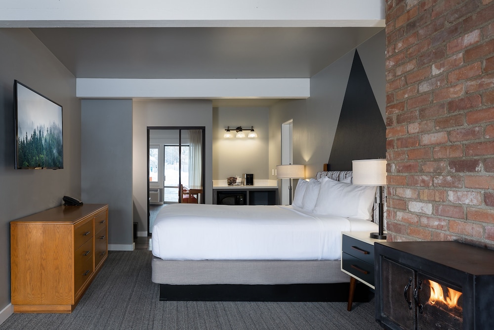 Tamarack Lodge - photo 15