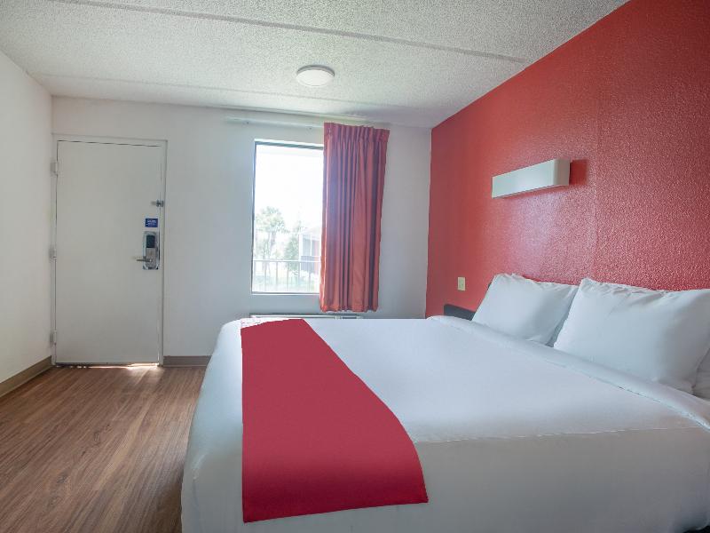 OYO Hotel Lake Park Valdosta I 75 Exit 5 - photo 40
