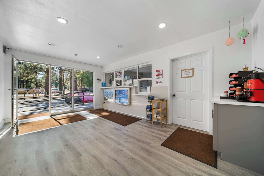 Motel 6 Big Bear Lake CA - photo 2